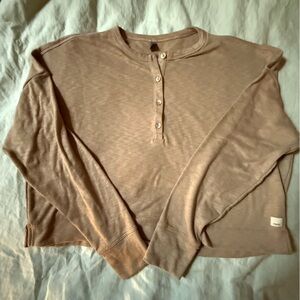 Vuori Long Sleeve Henley Top Color: Goldenrod